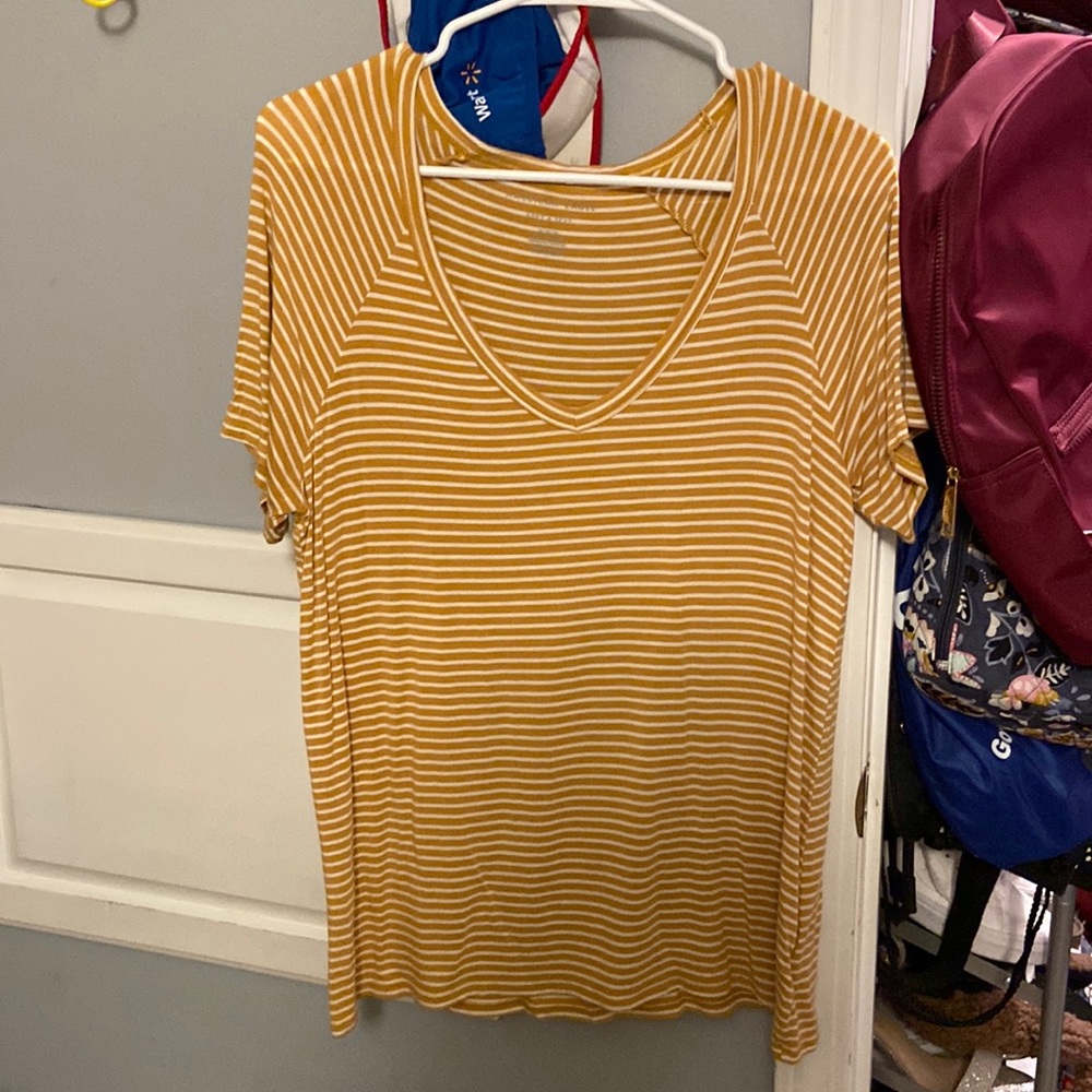 American eagle soft and sexy tee. Size medium. Yellow and white stripes.